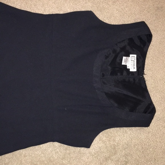 Black sleeveless dress - Picture 2 of 7